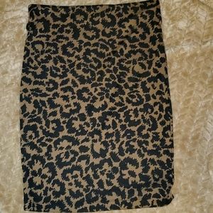 Leopard print pencil skirt